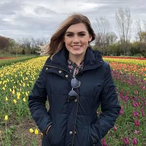 Meet your Posher, Alexia